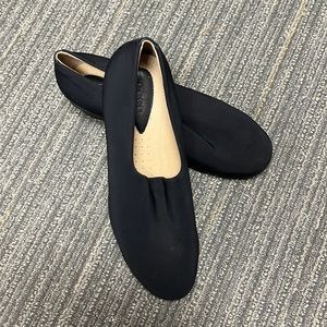 ECCO Microfiber Dress Wedge Size 39 (8-8.5)